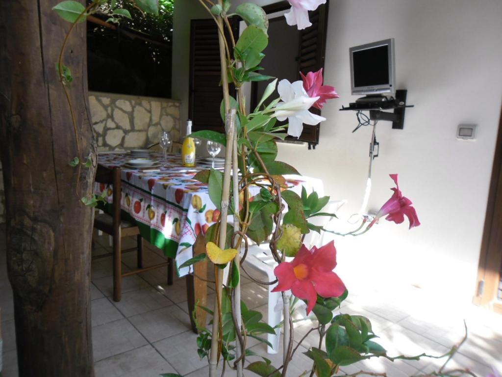 Pousada Romantica Aparthotel Tropea Exteriör bild